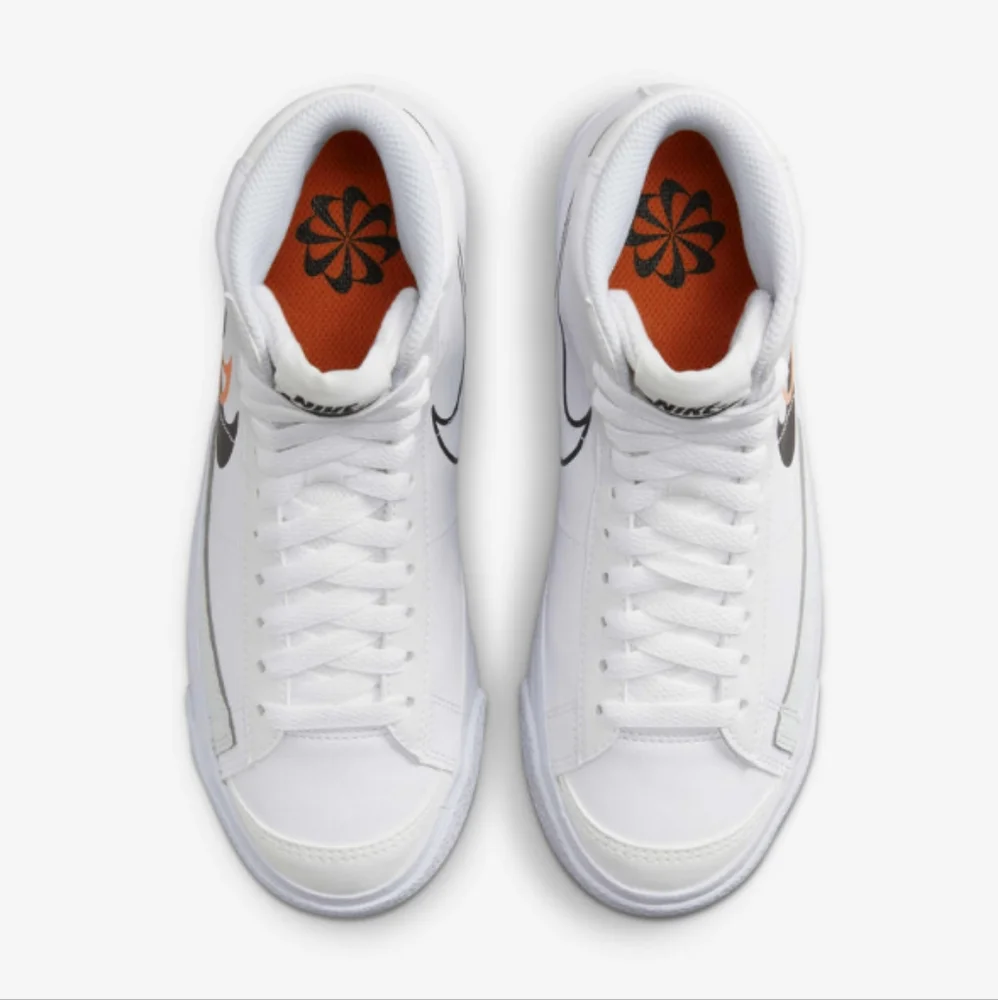 Nike Blazer Mid NN GS Black / Bright Mandarin / White FN7788-100 Size 6.5Y